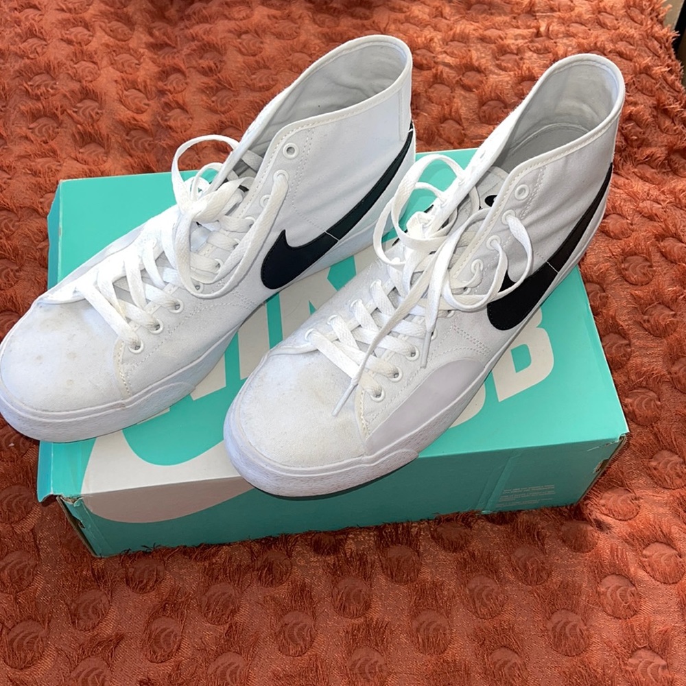 Nike SB Blazer Court Mid
